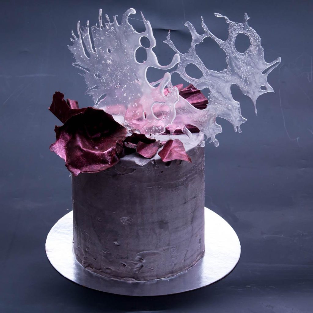Идеи декора из изомальта для торта - абстракция - фото