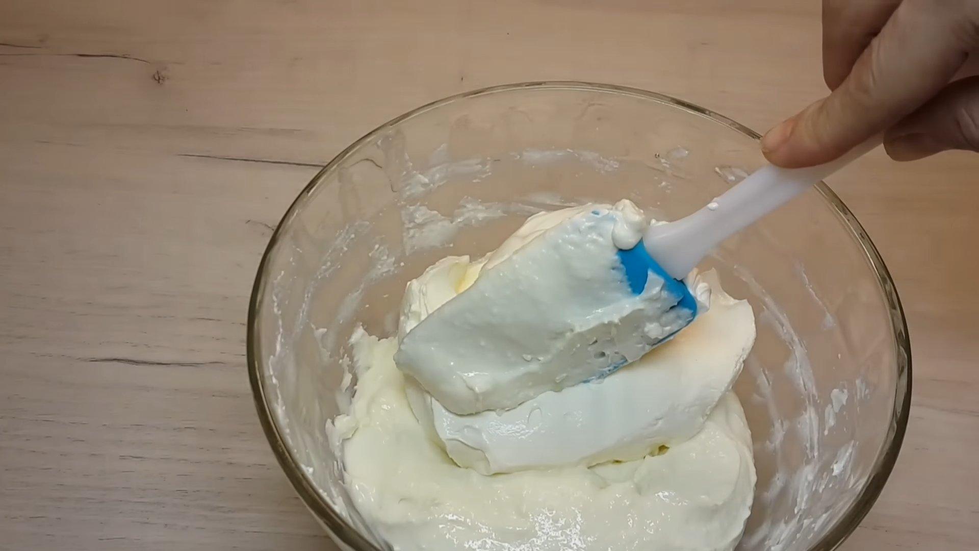 Рецепт - Творожно-сметанный крем для бисквитного торта - шаг 5