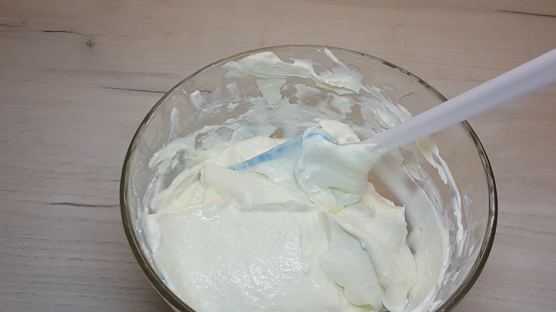 Рецепт - Творожно-сметанный крем для бисквитного торта - шаг 6