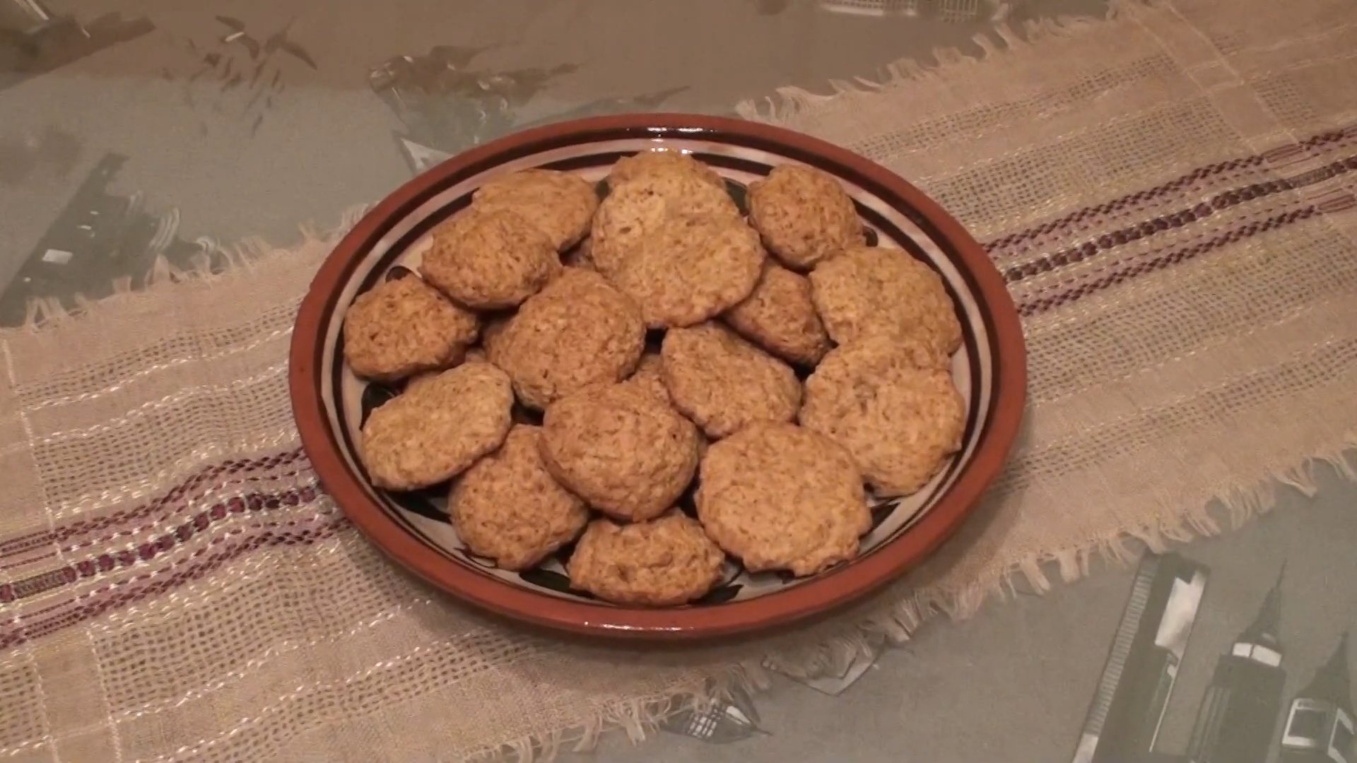 Рецепт - Питательное овсяное печенье с медом и орехами - шаг 9-2