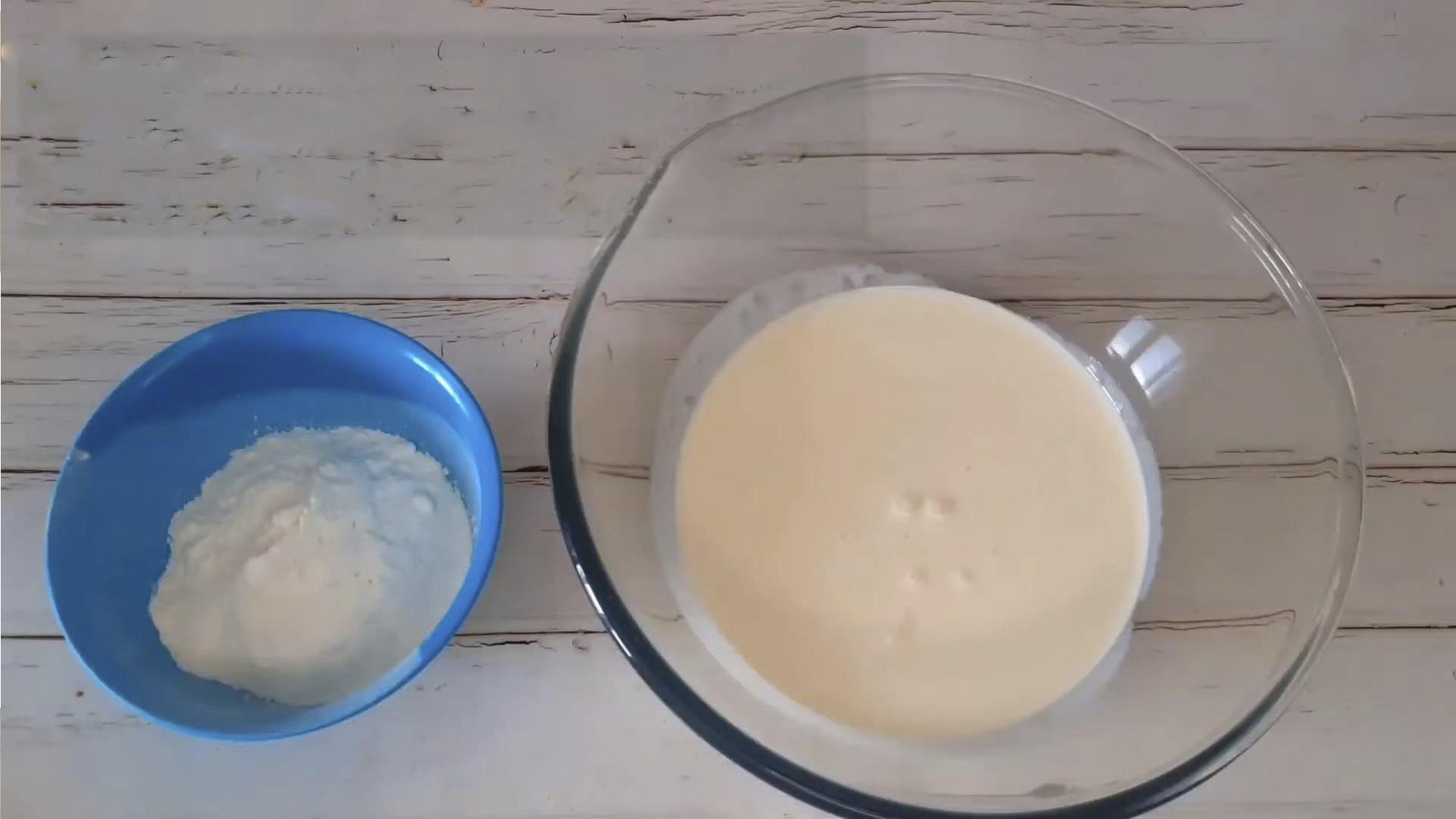 Рецепт - Крем для капкейков из сливок и сахарной пудры - шаг 1