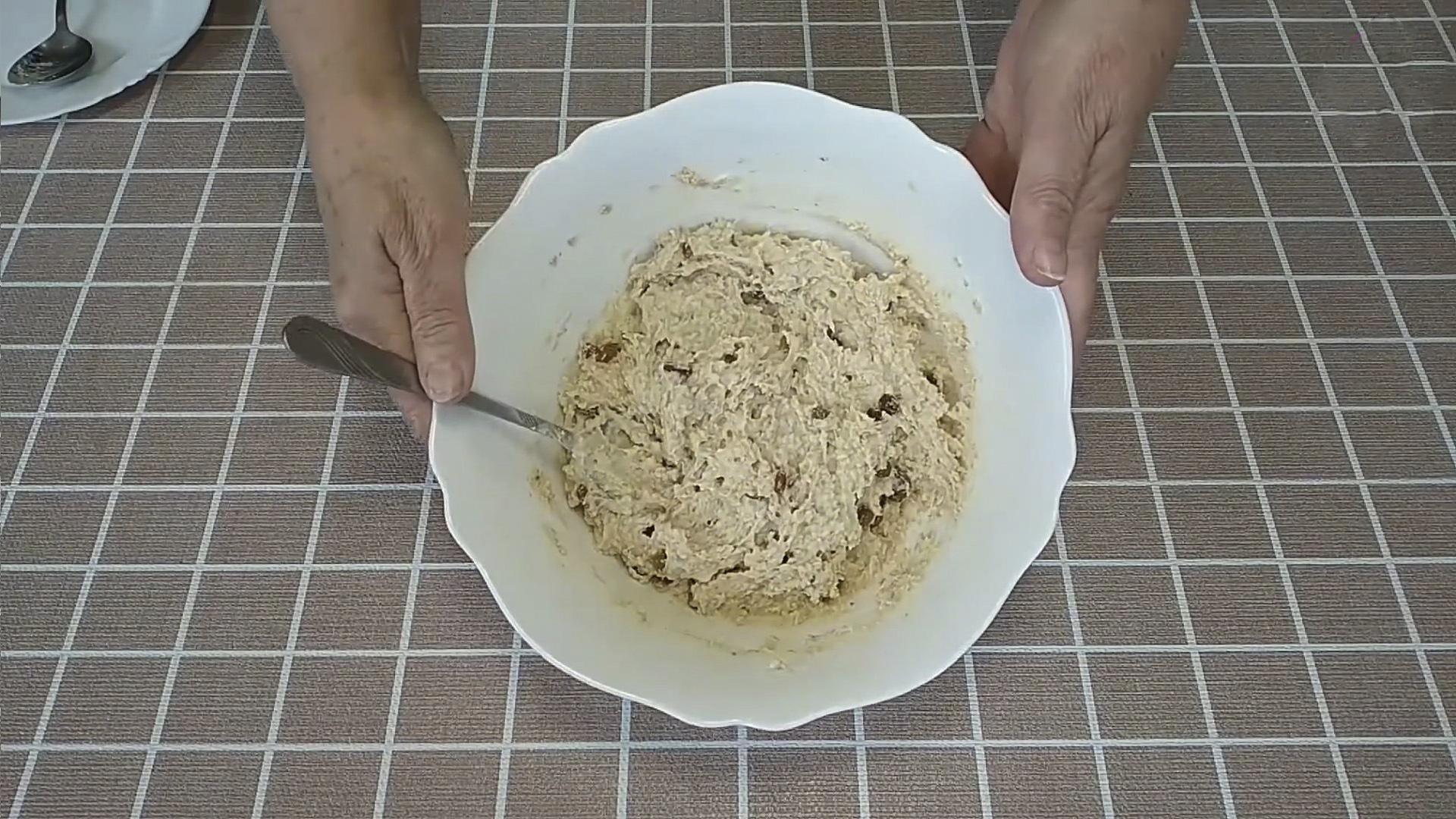 Рецепт - Очень вкусное овсяное печенье на кефире с изюмом - шаг 8-2