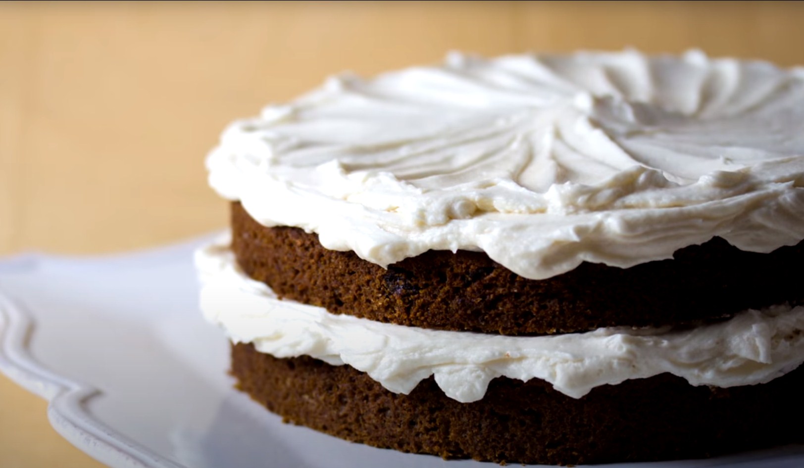 Крем для бисквитного торта — ТОП-10 простых и быстрых рецептов с пошаговыми  фото