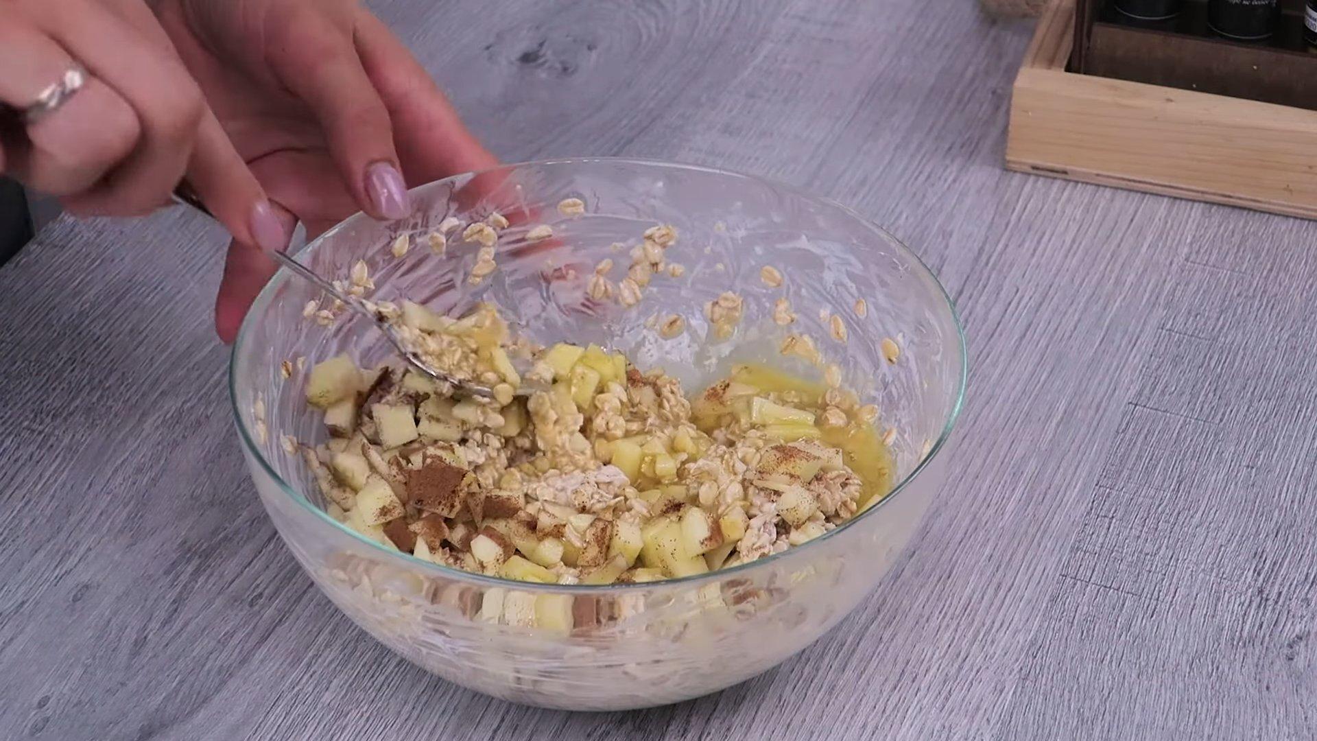 Рецепт - Овсяное печенье на кефире без муки с яблоками для стройной фигуры - шаг 6