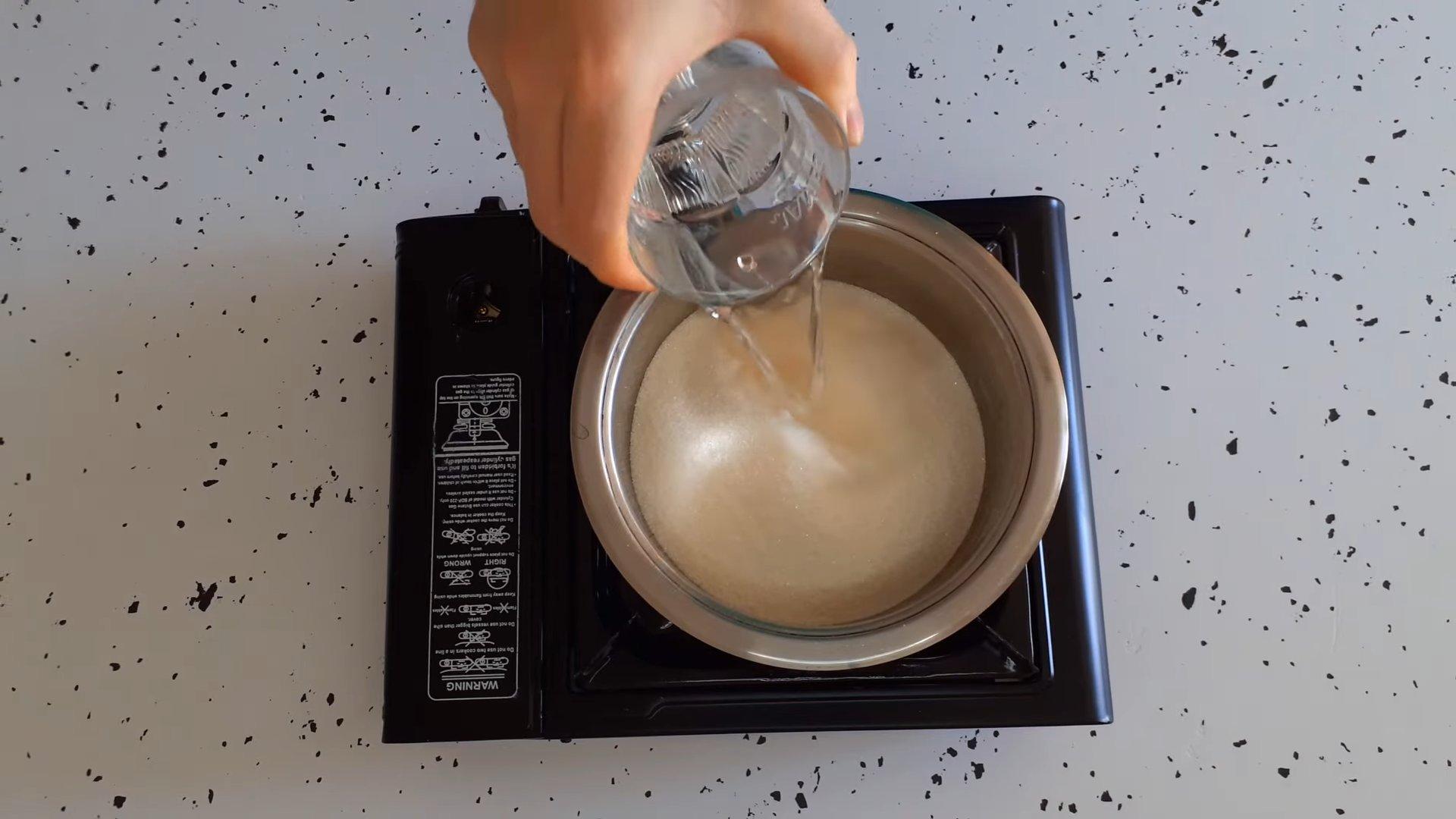Рецепт - Белково-заварной крем для украшения торта - шаг 1