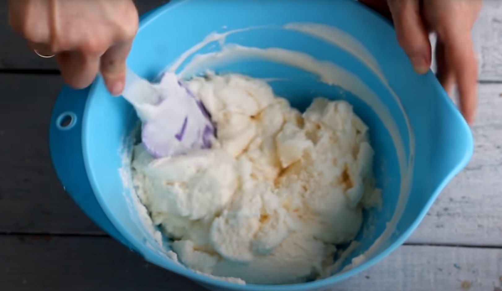 Рецепт - Йогуртовый крем с изумительным вкусом - шаг 9