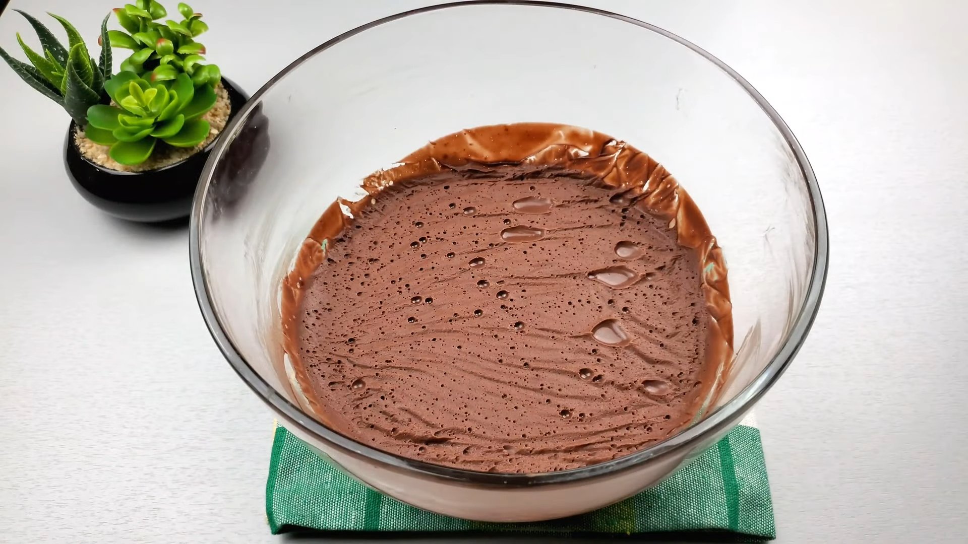 Рецепт - Шоколадный ганаш для прослойки торта - шаг 3