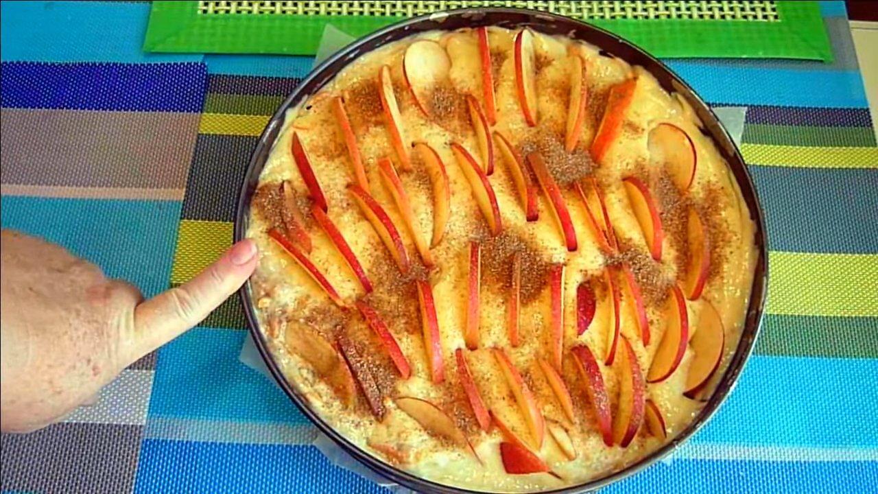 Рецепт - Пирог на кефире с тыквой и яблоками - шаг 8