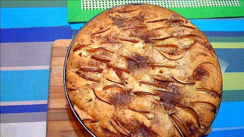 Рецепт - Пирог на кефире с тыквой и яблоками - шаг 9
