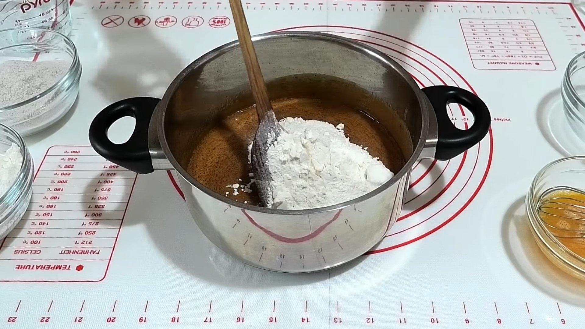 Рецепт - Пряничное тесто без меда - шаг 11