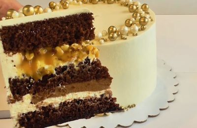 Шоколадный бисквит для торта «Сникерс» - фото