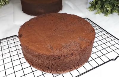 Шоколадный бисквит для торта - фото