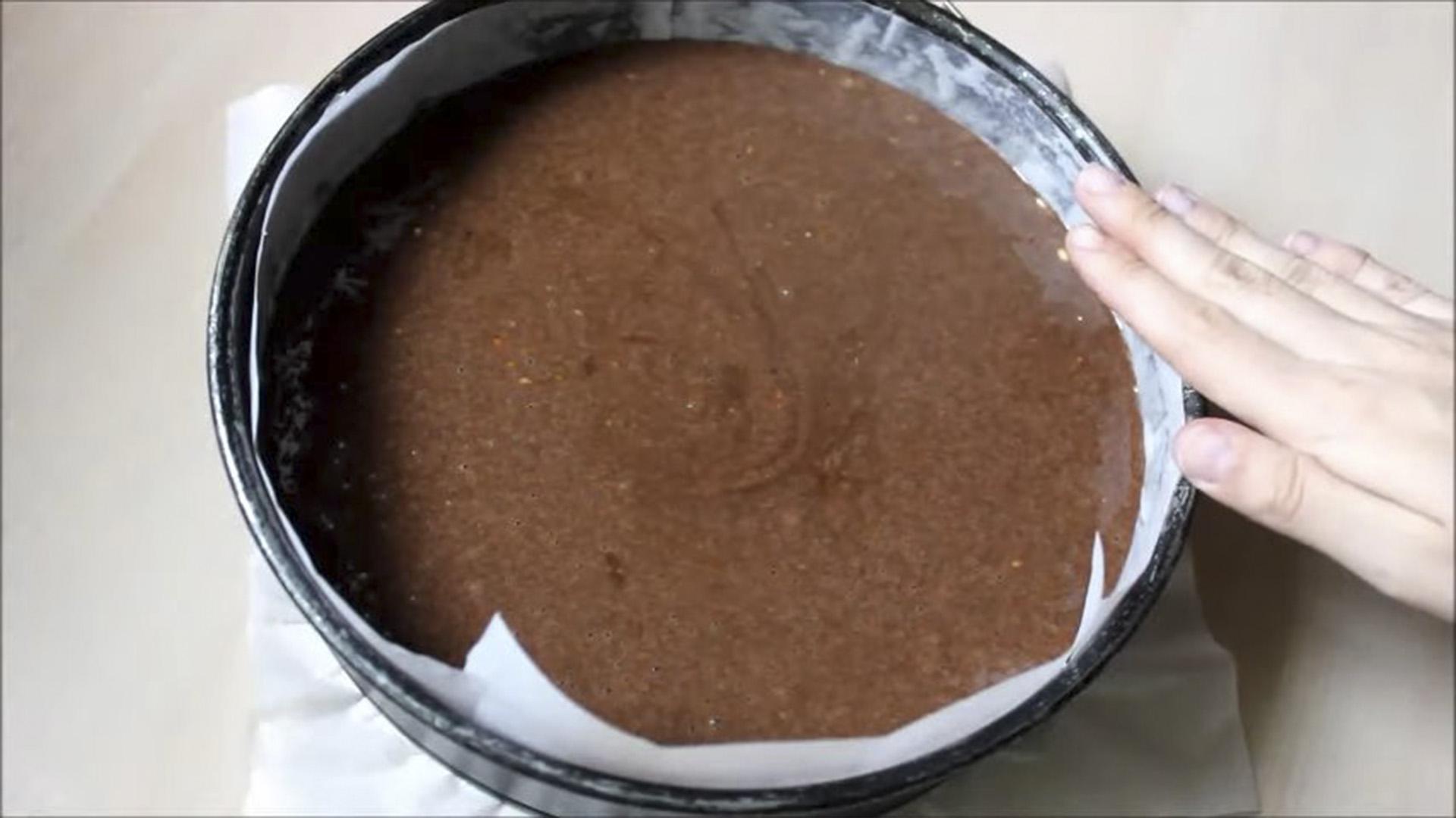 Рецепт - Шоколадный бисквит с грецкими орехами - Шаг 11