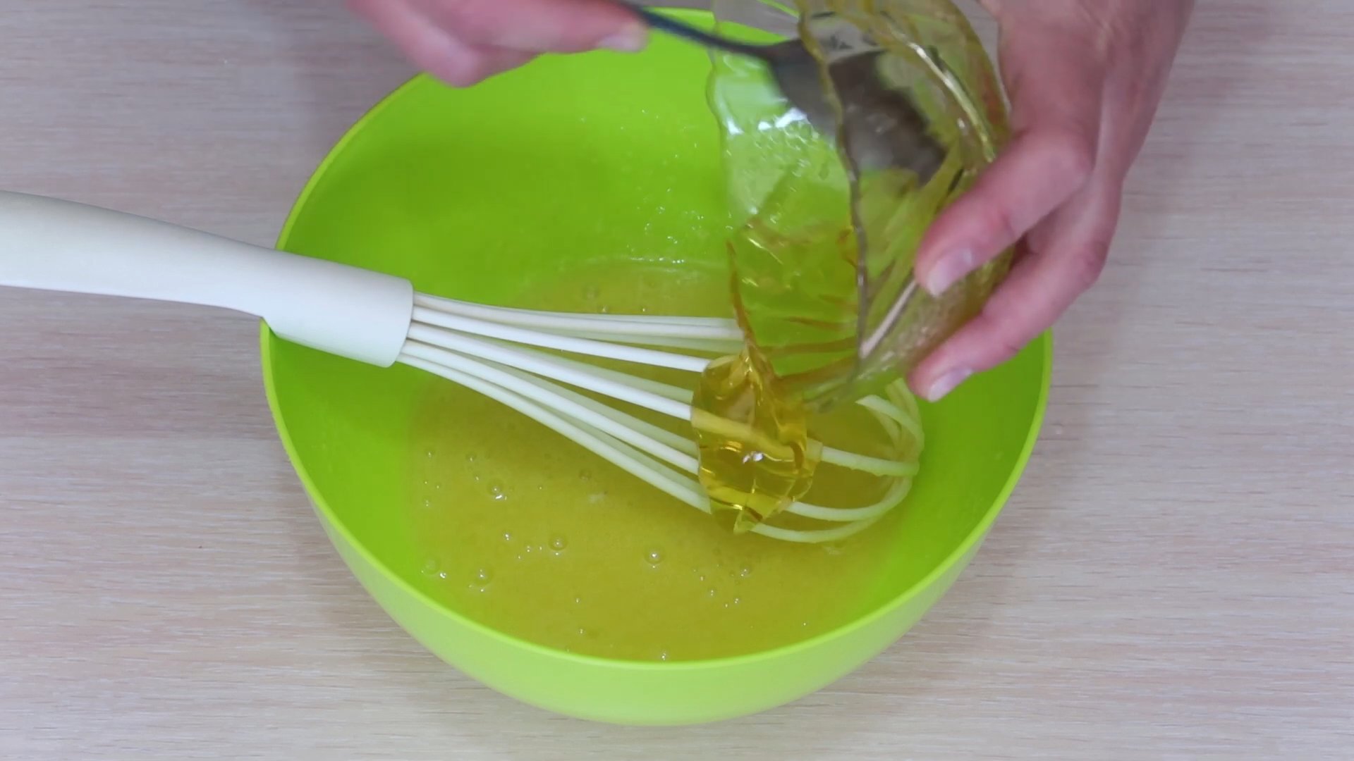 Рецепт - Вкусные пряники на кефире с медом - Шаг 3