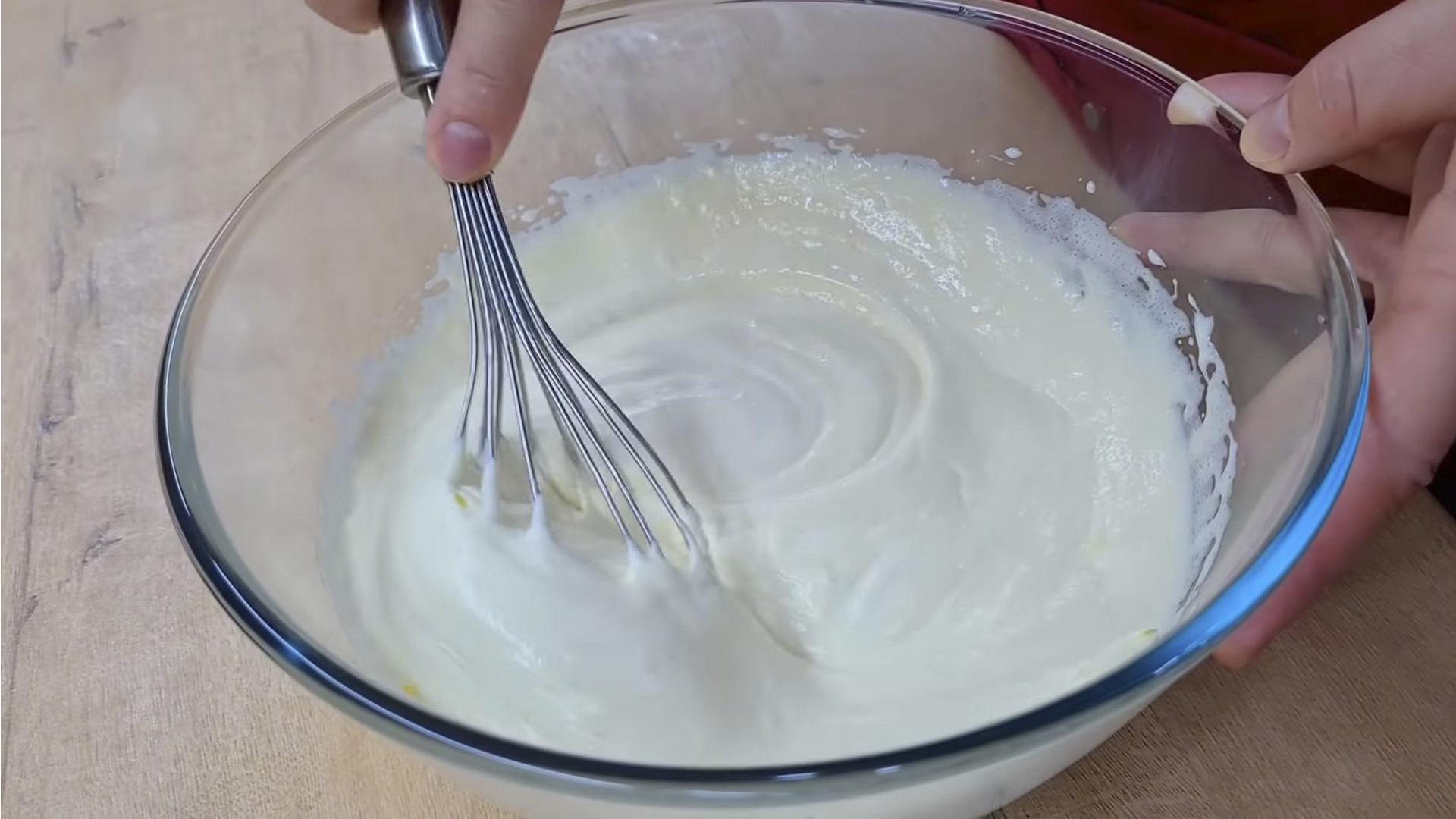 Рецепт - Коржи на кефире для торта в духовке - Шаг 5