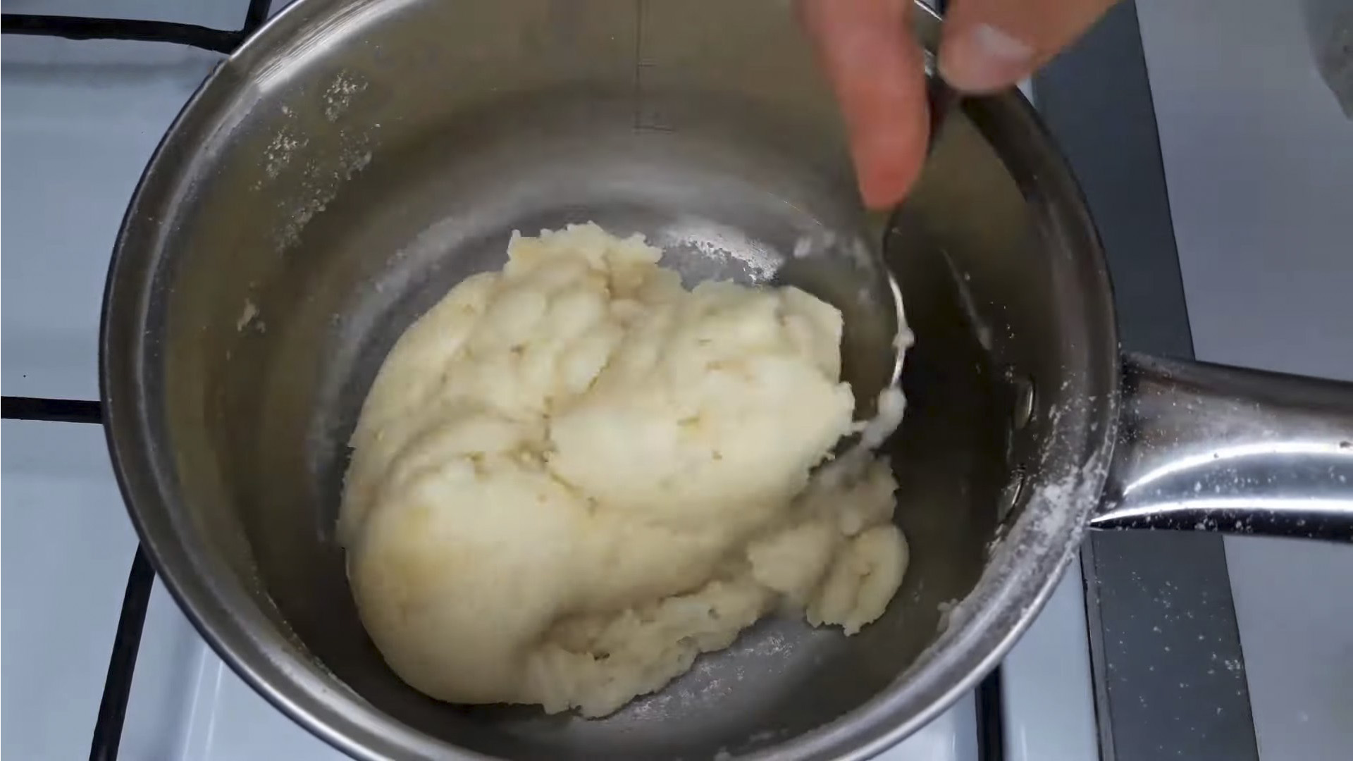 Как приготовить заварное тесто для эклеров в домашних условиях с фото пошагово