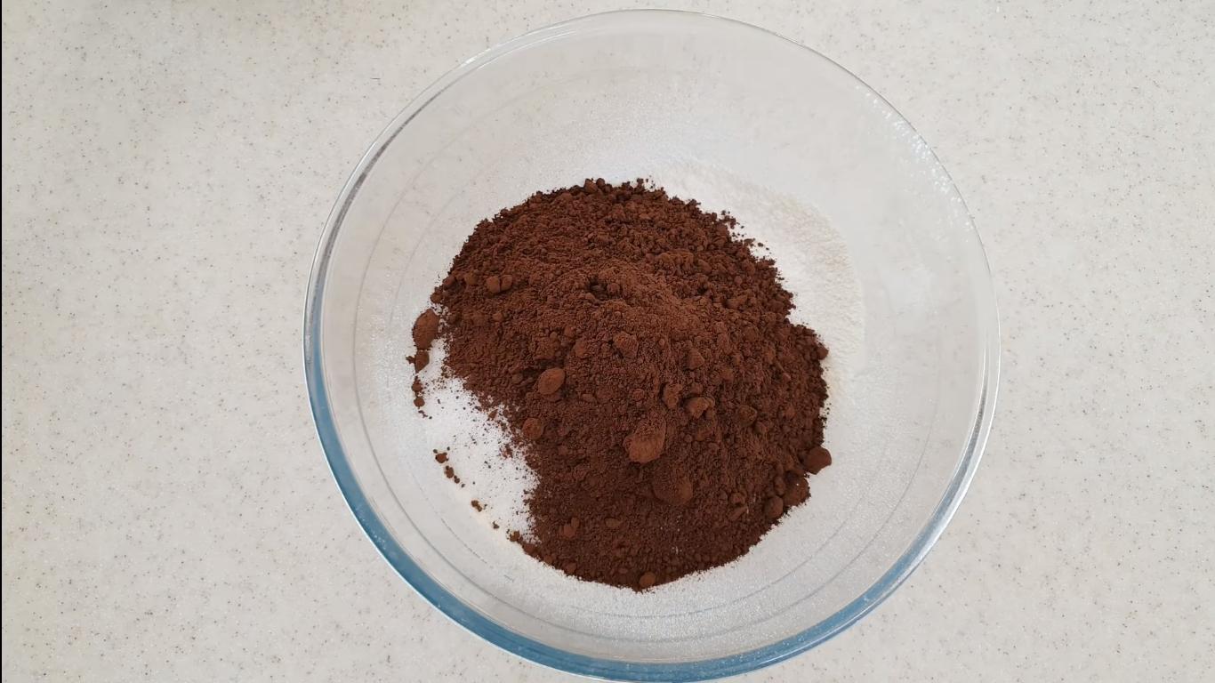 Рецепт постного шоколадного бисквита - шаг 3