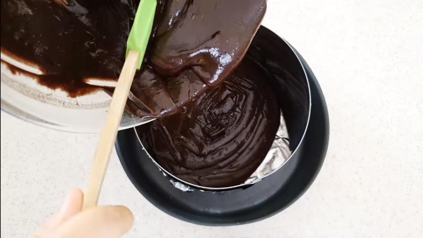 Рецепт постного шоколадного бисквита - шаг 8
