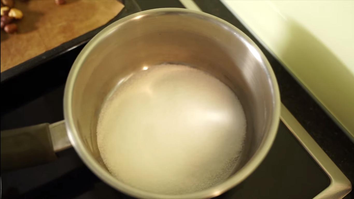 Рецепт - Сухая карамель из сахара - Шаг 1