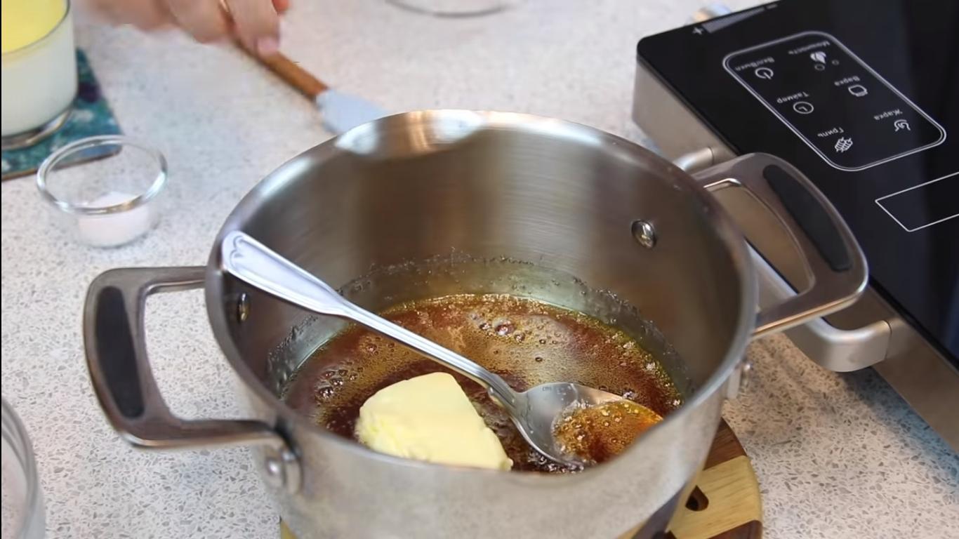 Рецепт - Соленая карамель для торта «Сникерс» - Шаг 6