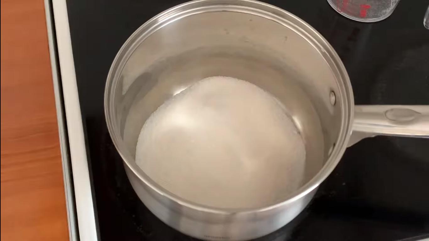 Рецепт - Ваза из карамели для торта - Шаг 1