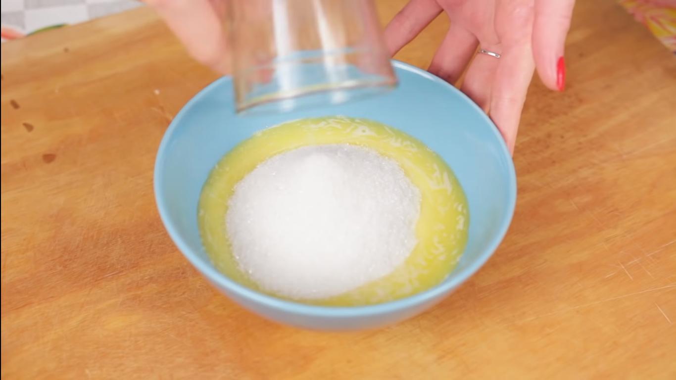 Рецепт - Карамель из сахара в микроволновке - Шаг 2