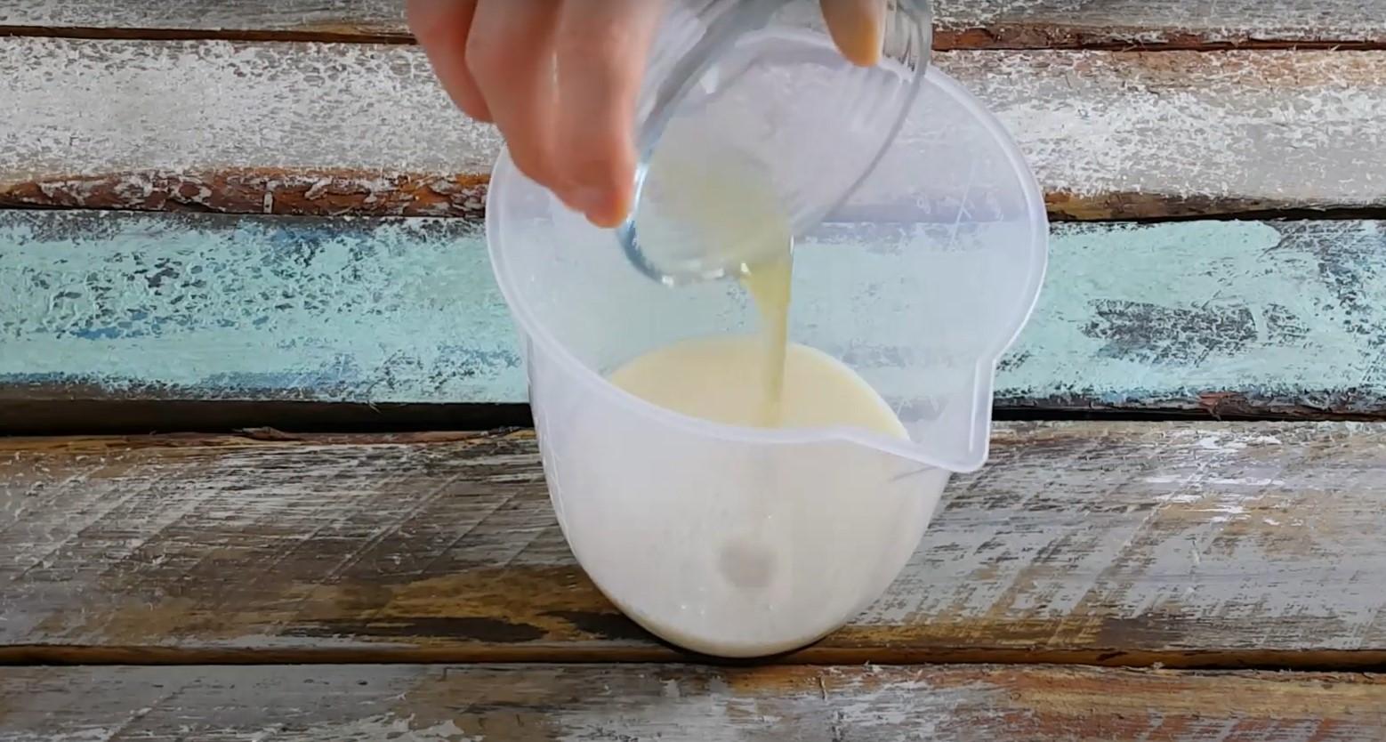 Рецепт - Воздушный бисквит на молоке без яиц - Шаг 2