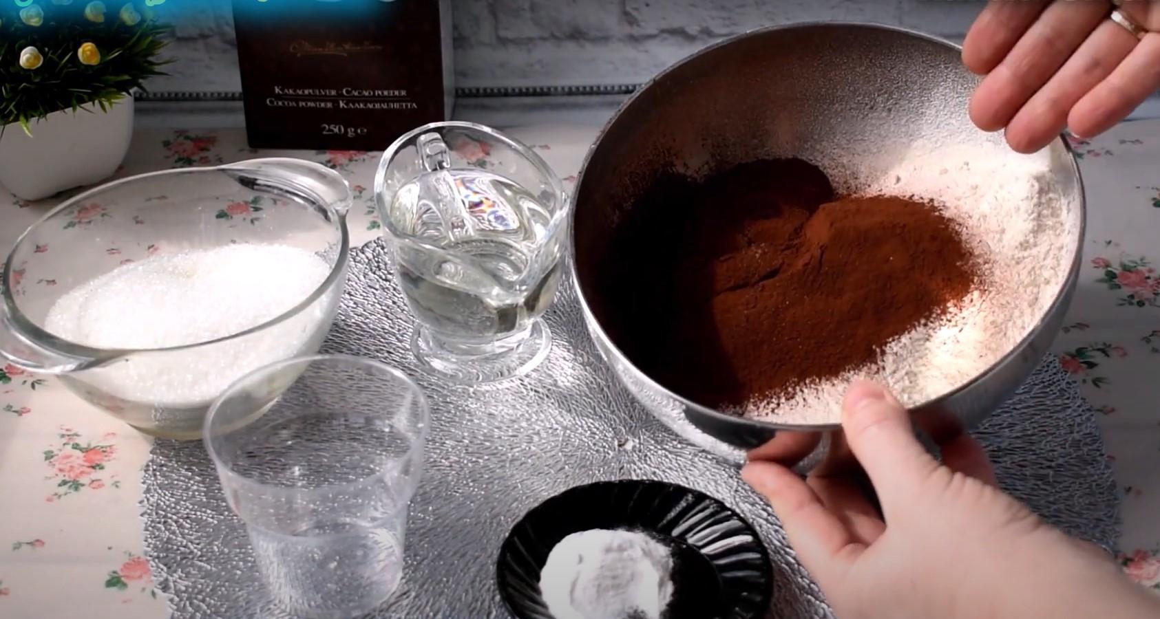 Рецепт - Шоколадный бисквит без яиц - Шаг 1