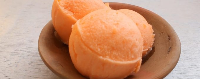 Рецепт апельсинового сорбета в мороженице - шаг 6