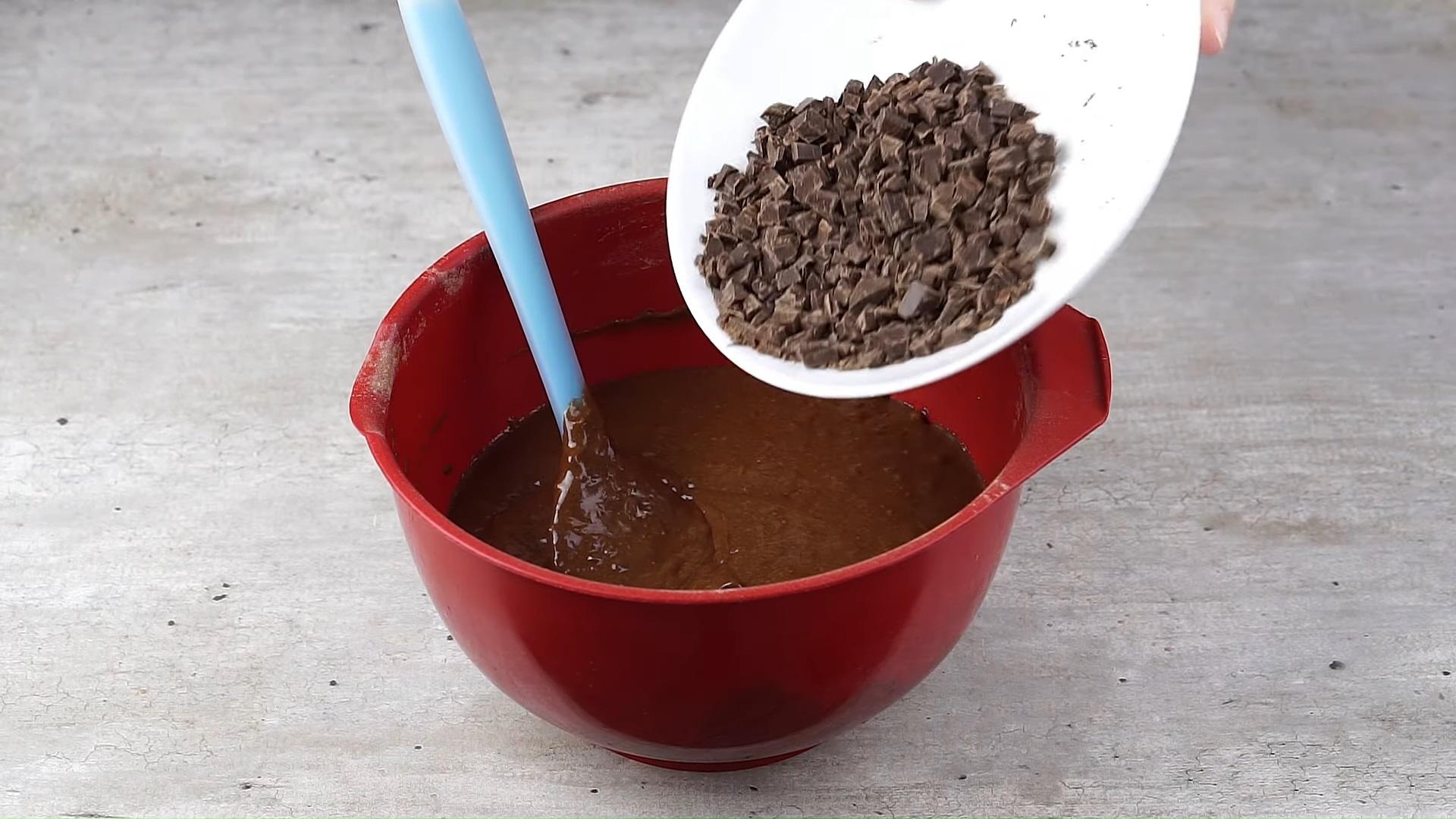 Рецепт - Шоколадно-банановый кекс в духовке - Шаг 6