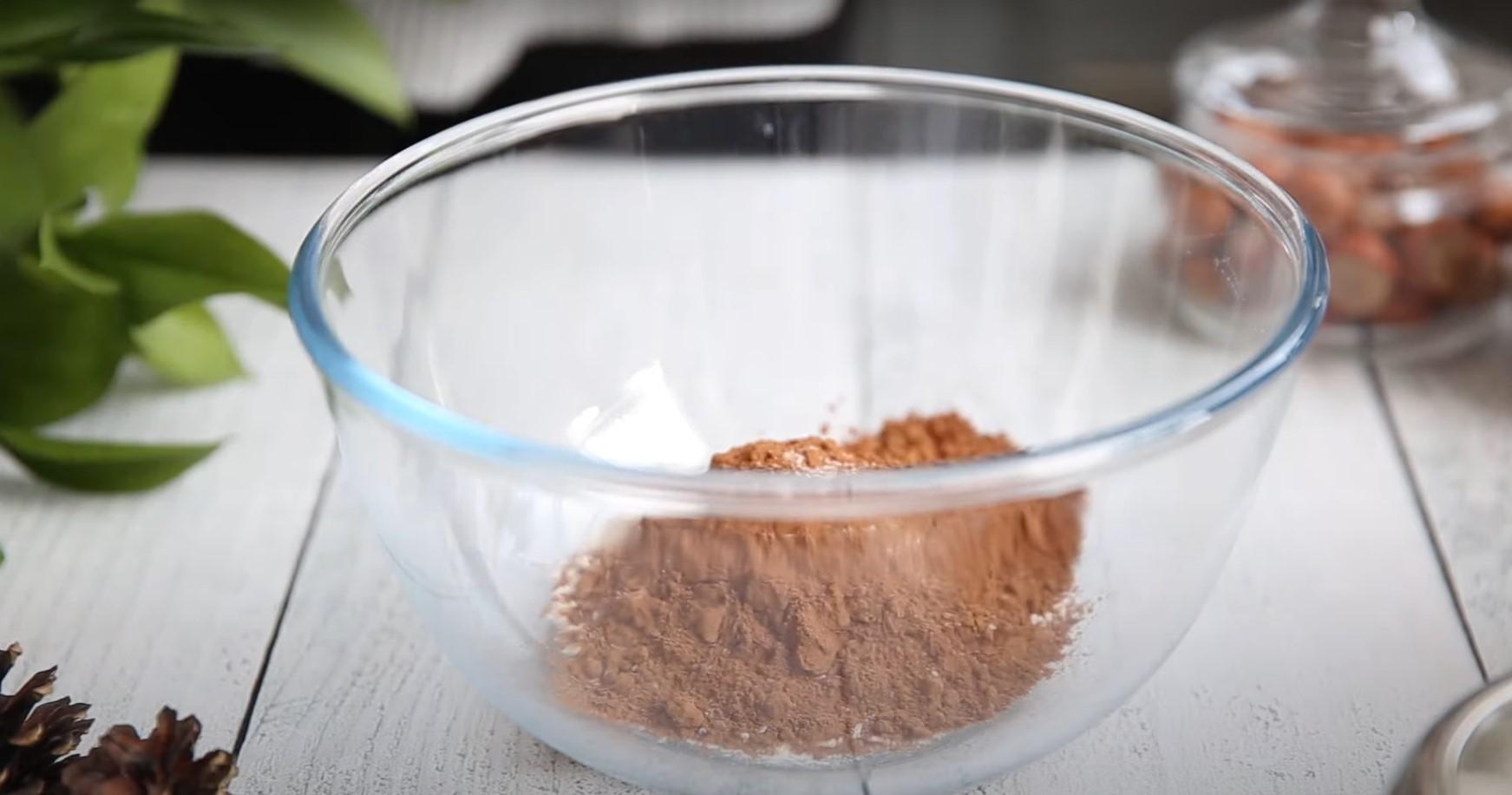Рецепт - Шоколадный кекс в микроволновке без молока - Шаг 2