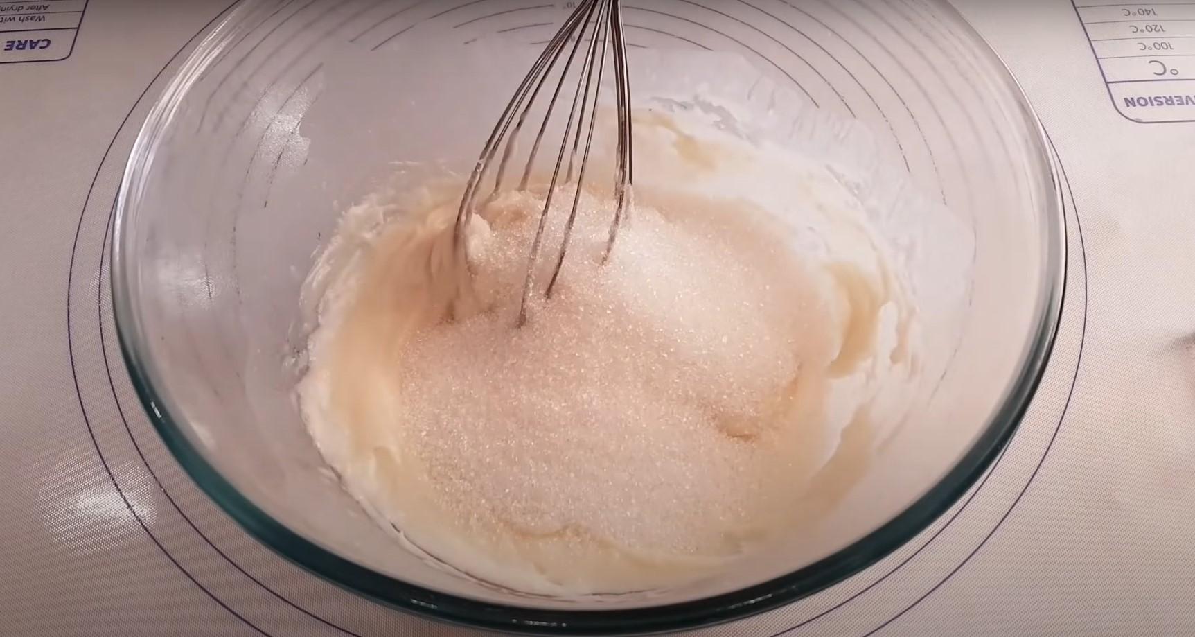 Рецепт - Заварное тесто для пасхального кулича: простой рецепт - Шаг 3