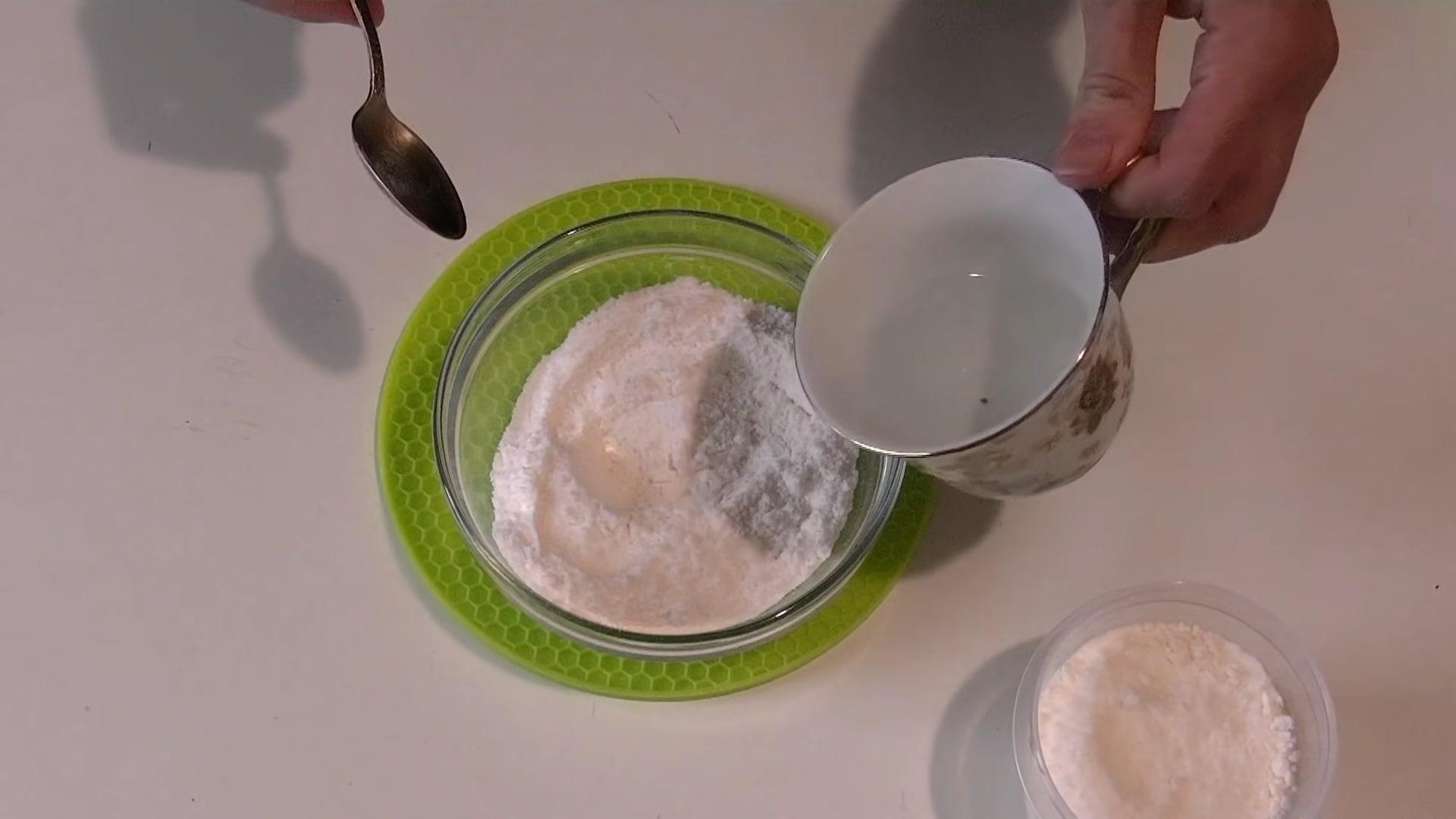 Рецепт - Быстрый рецепт глазури для кулича из сахарной пудры - Шаг 3