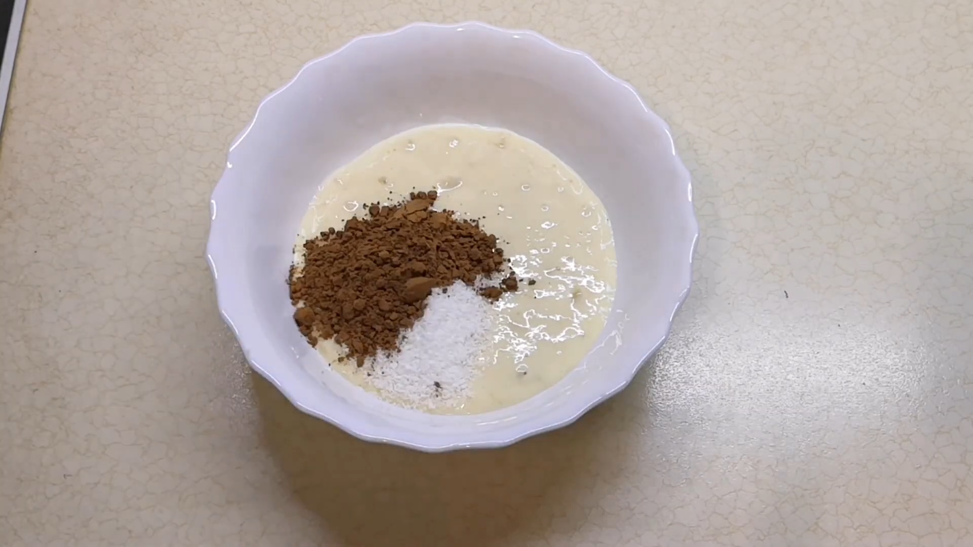 Рецепт - Кекс с бананом и творогом на завтрак - Шаг 5