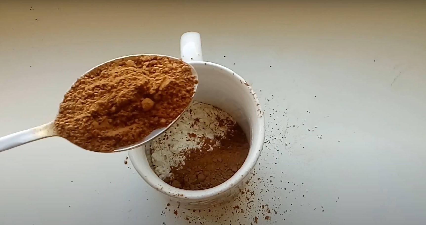 Рецепт - Шоколадный кекс в микроволновке без молока - Шаг 2