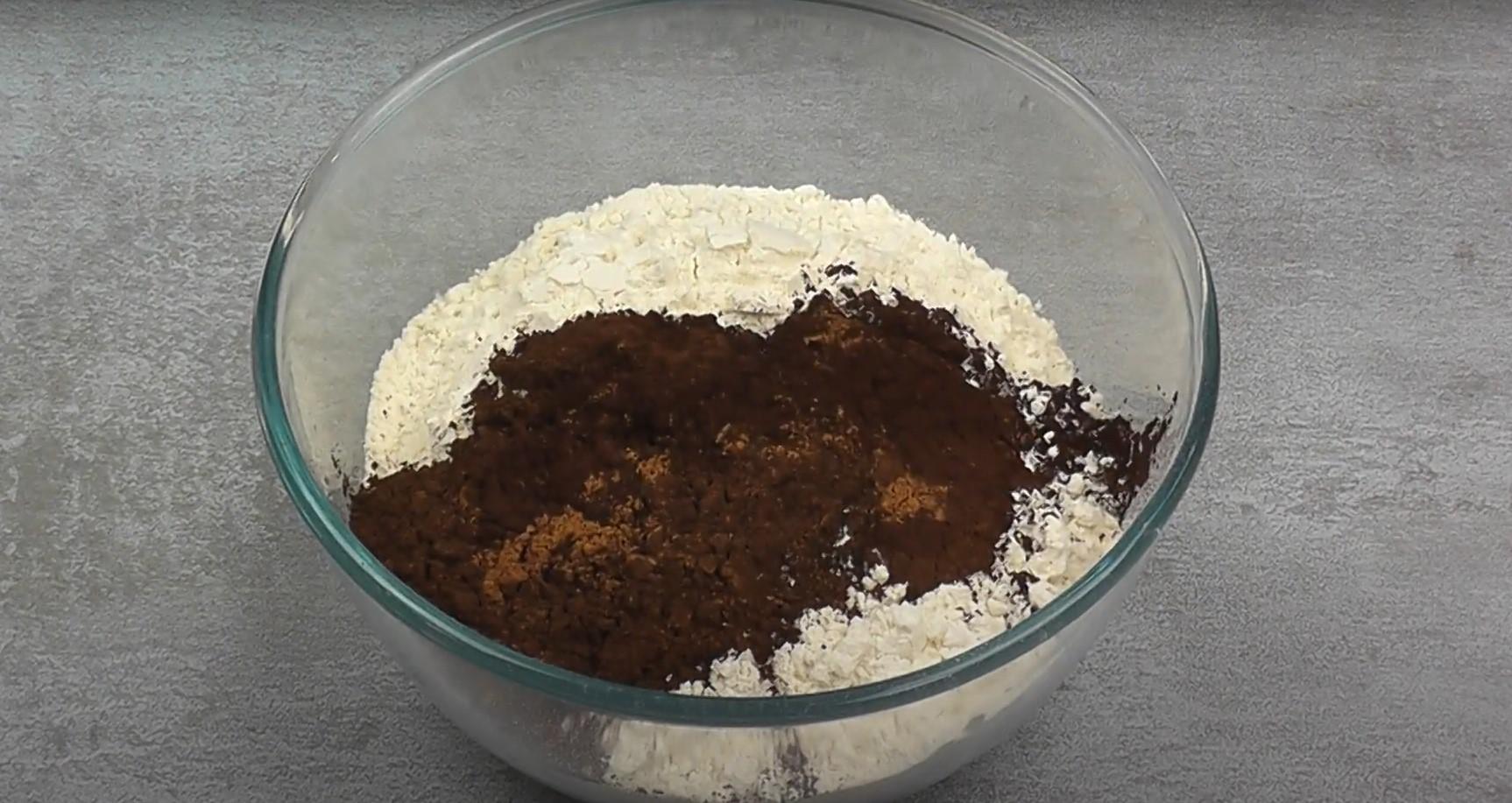 Рецепт - Шоколадное тесто для пасхального кулича - Шаг 3