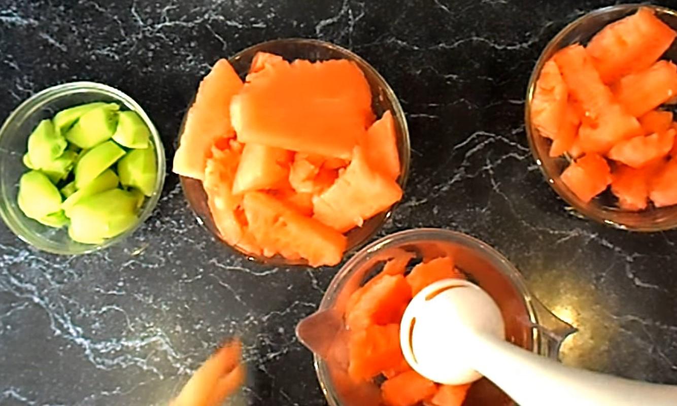 Рецепт - Домашний фруктовый лед в стаканчике: рецепт из сока арбуза и киви - Шаг 2