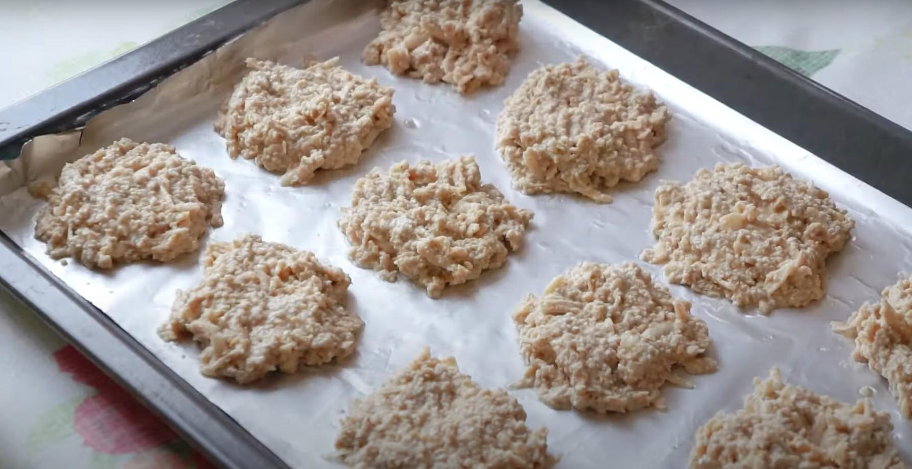 Рецепт - Овсяное печенье без сахара и муки с яблоками - Шаг 8