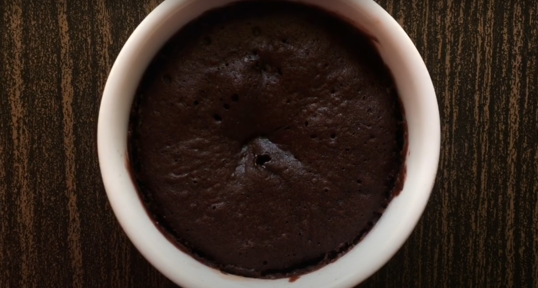 Рецепт - Самый простой и быстрый рецепт кекса в кружке с какао - Шаг 9