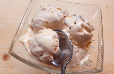 Мороженое с орехами - фото