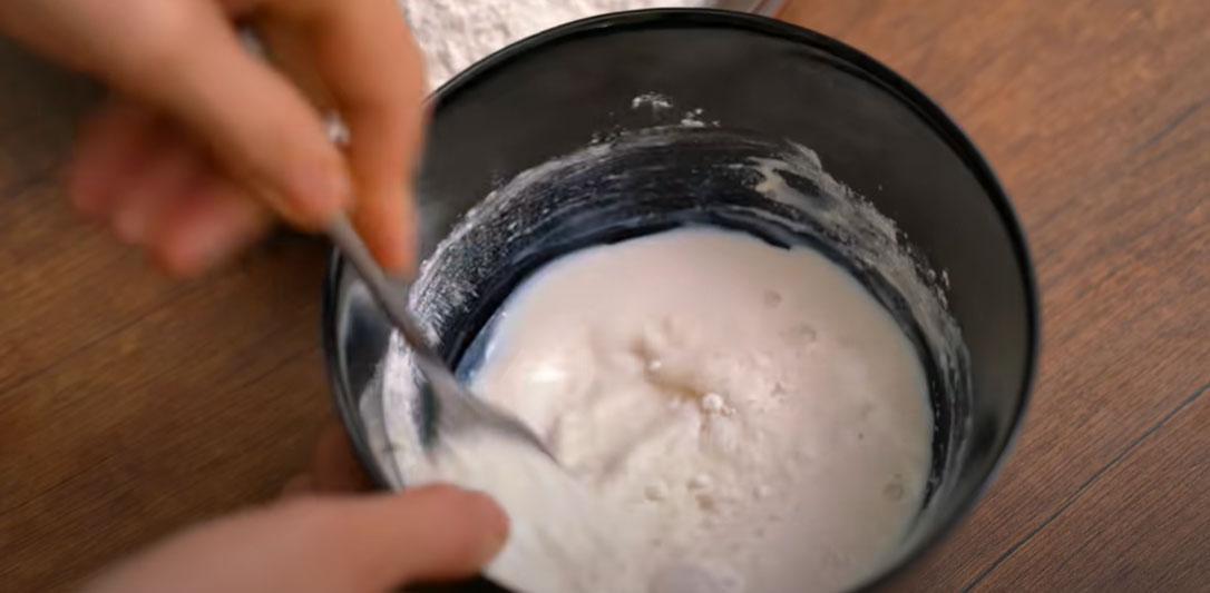 Пошаговый рецепт приготовления сахарного пирога со сливками - шаг 1