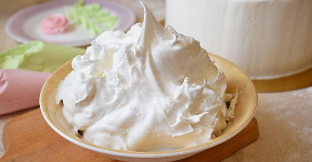 Легкий сметанный крем для бисквита – пошаговый рецепт приготовления с фото