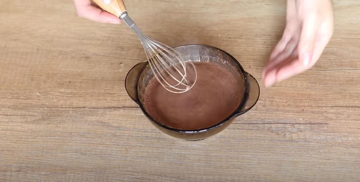 Пошаговый рецепт шоколадной колбасы из печенья - шаг 5