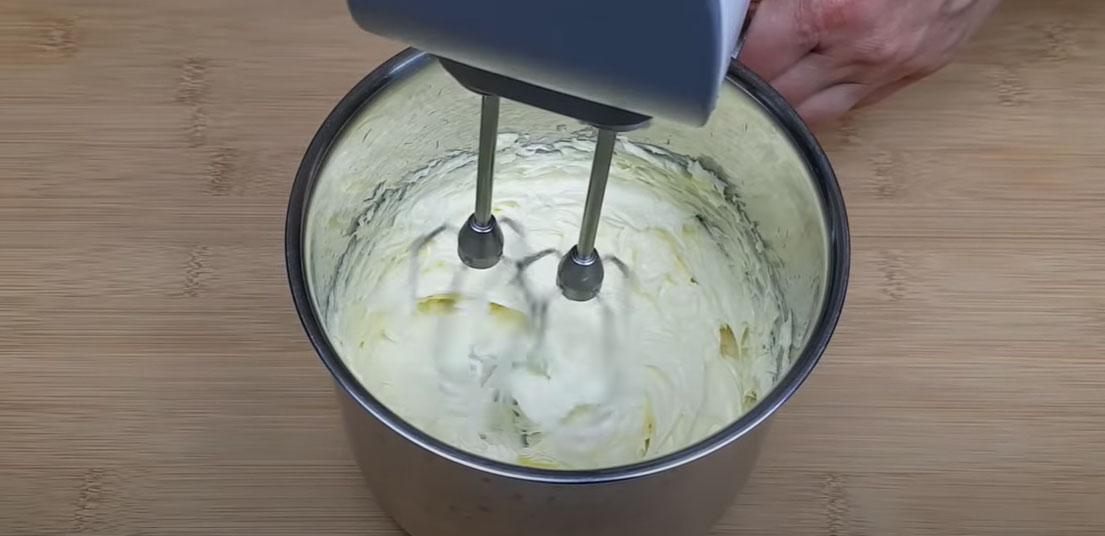 Пошаговый рецепт торта из вафельных коржей - шаг 2