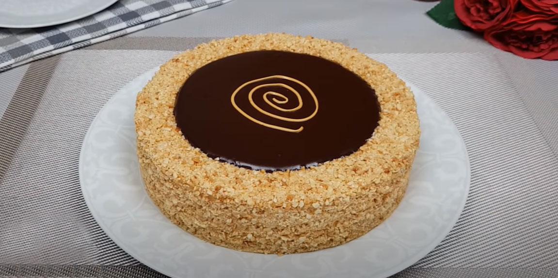 Вафельный торт с маслом и сгущенкой в шоколадной глазури